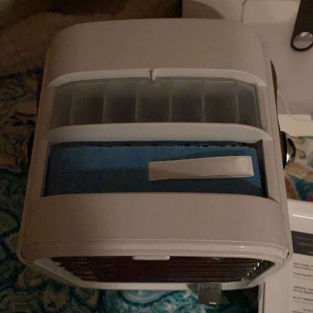 ❄️ Portable Cooling Fan ❄️ - Picture 3 of 4